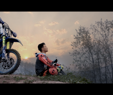 三大看点解锁《奇迹小子》 少年挑战极限花式摩托