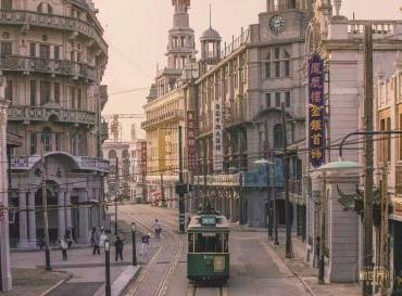 融“看戏+演戏+游戏”于一体 在电影级场景中感受老上海