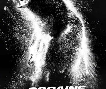 巨熊愤怒咆哮！惊悚片《可卡因熊》发布新海报