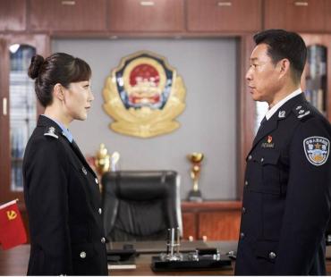 郭京飞变金融大鳄，《杠杆》上演“猫鼠游戏”