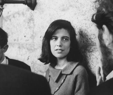 克里斯汀·斯图尔特再演传记片 将出演苏珊·桑塔格