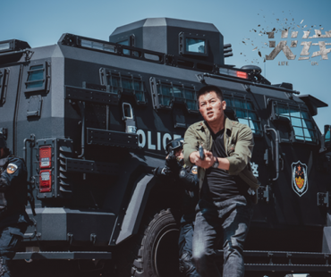 电影《火线之上》今日上线 王铮李子雄浴血对抗 爽燃激战