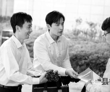 《县委大院》为何没成爆款