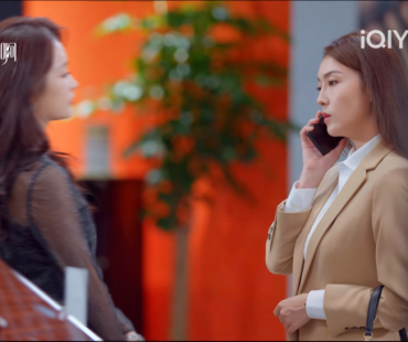 爱奇艺新剧《耀眼的你啊》正在热播 演员储嘉忆细致演绎艺术团长