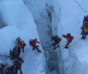 中国山友自己拍的电影！《珠峰队长》定档5月13日