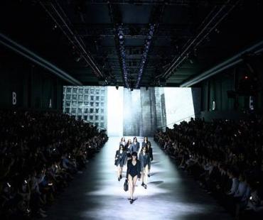 上海首季数字时装周今日开幕：穿不出门的虚拟时装能代替爱马仕香奈儿吗